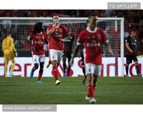 德甲激战莱比锡大胜本菲卡点球大战点燃全场激情与转会传闻