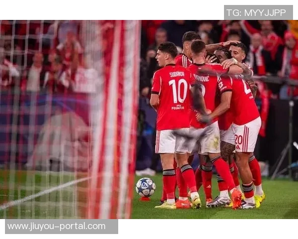 欧冠焦点战那不勒斯与拜仁握手言和转会传闻引发热议