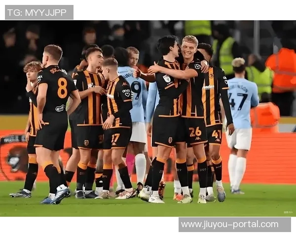 中超赛场冷门多特蒙德与那不勒斯激战成平局红牌事件引发全场热议