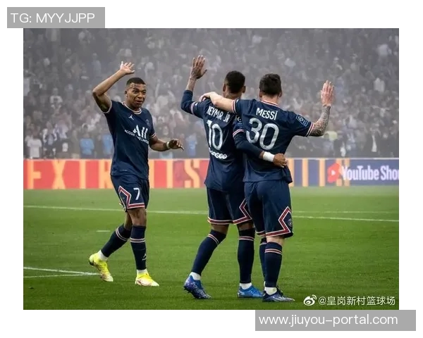 国王杯激战巴黎圣日耳曼凭乌龙球险胜里昂晋级四强